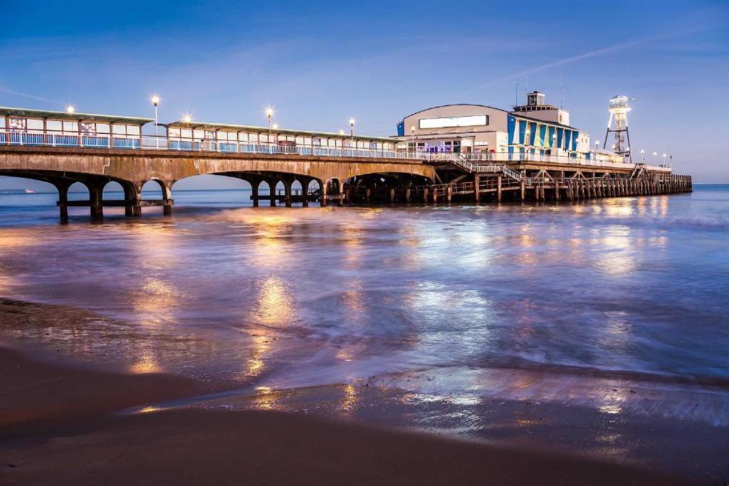 Reef7 - Modern Central Flat, 5 Mins From Beach, Centre And Bournemouth International Centre エクステリア 写真